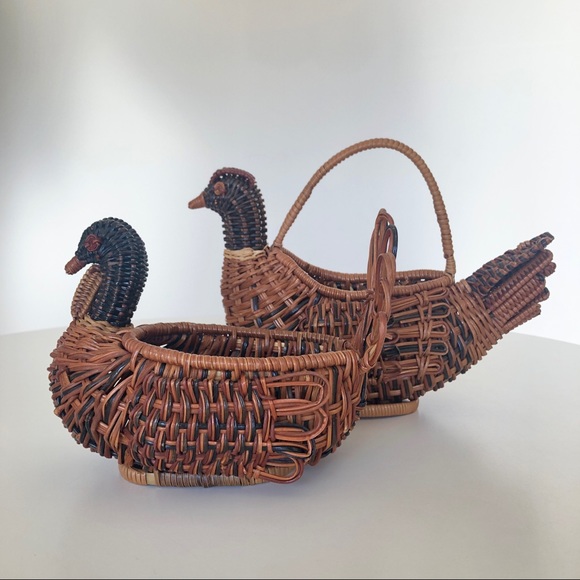Vintage Woven Wicker Pair of Bird Baskets Set of 2 MCM Boho - Picture 5 of 8